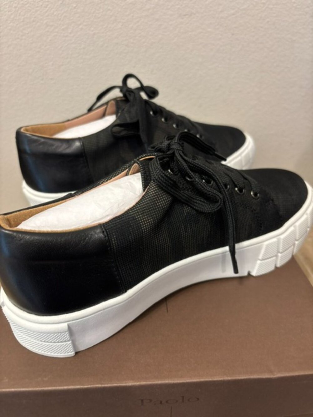 NEW Linea Paolo Kenzi Sneakers – Camo/Black Net Fabric – Women's Sizes 7-10 - Picture 5 of 6
